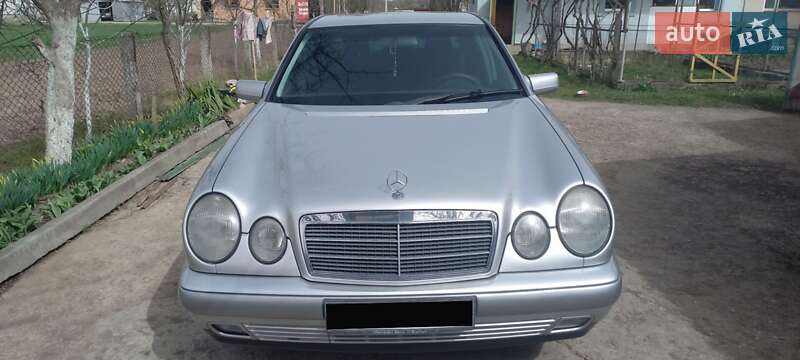 Mercedes-Benz E-Class 1999 Mercedes-Benz E-Class 1999