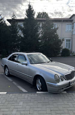 Седан Mercedes-Benz E-Class 2002 в Ізмаїлі