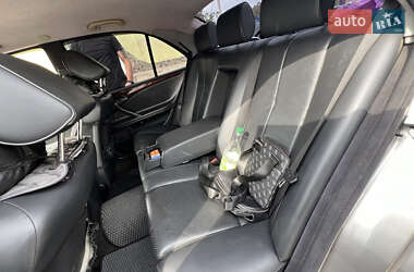 Седан Mercedes-Benz E-Class 2000 в Радехове