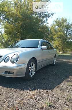 Седан Mercedes-Benz E-Class 2005 в Краматорську