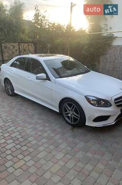 Седан Mercedes-Benz E-Class 2014 в Ужгороде