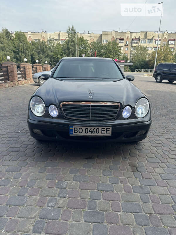 Седан Mercedes-Benz E-Class 2002 в Тернополі