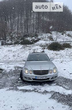 Седан Mercedes-Benz E-Class 2008 в Хусте