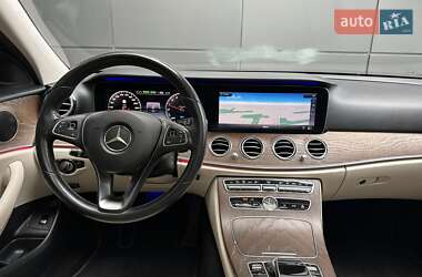 Седан Mercedes-Benz E-Class 2018 в 