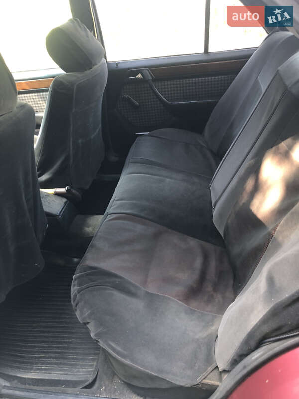 Седан Mercedes-Benz E-Class 1995 в Старом Самборе