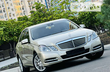 Седан Mercedes-Benz E-Class 2011 в Одессе