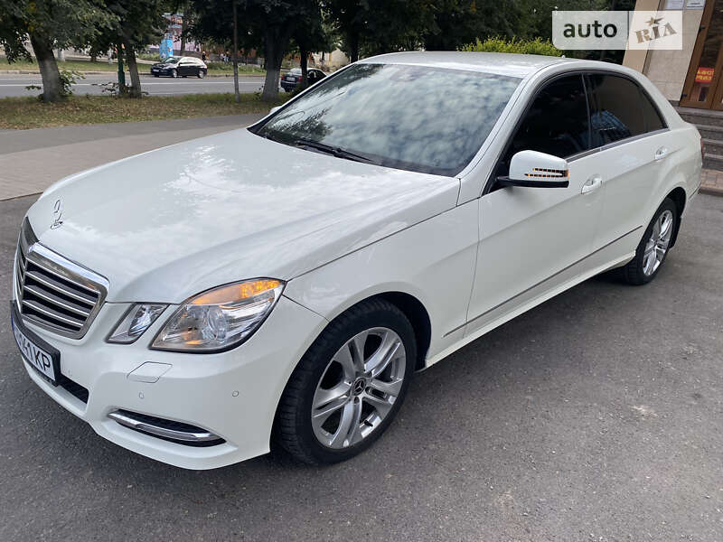 Седан Mercedes-Benz E-Class 2012 в Хмільнику фото 30 Седан Mercedes-Benz E-Class 2012 в Хмільнику