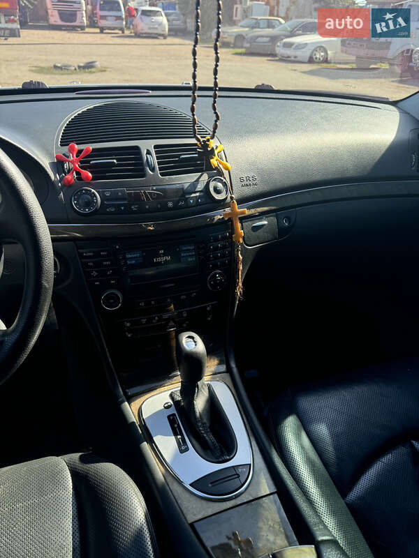 Седан Mercedes-Benz E-Class 2002 в Одесі