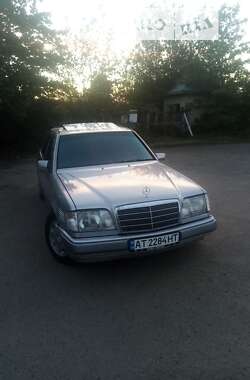 Седан Mercedes-Benz E-Class 1994 в Стрые