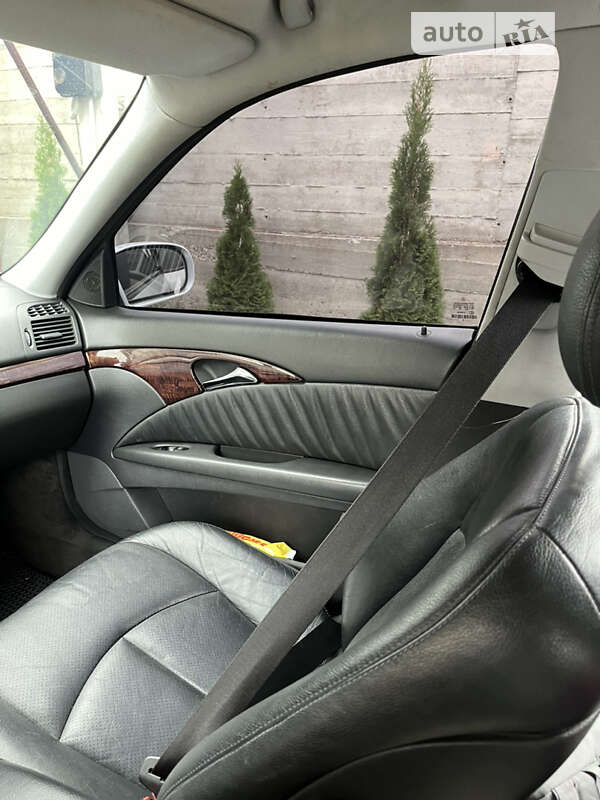 Универсал Mercedes-Benz E-Class 2005 в Стрые фото 16 Универсал Mercedes-Benz E-Class 2005 в Стрые