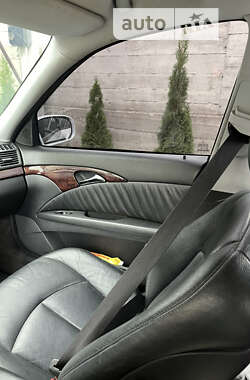 Универсал Mercedes-Benz E-Class 2005 в 