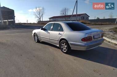 Седан Mercedes-Benz E-Class 2000 в 