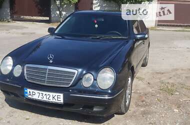 Седан Mercedes-Benz E-Class 2001 в Запоріжжі