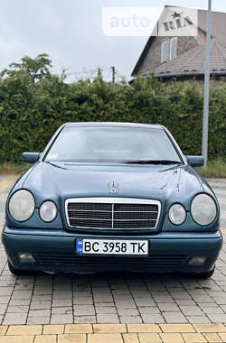 Седан Mercedes-Benz E-Class 1998 в Львове