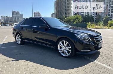 Седан Mercedes-Benz E-Class 2013 в Киеве