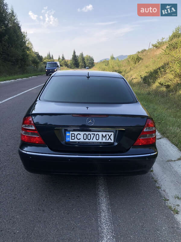 Седан Mercedes-Benz E-Class 2006 в Самборе