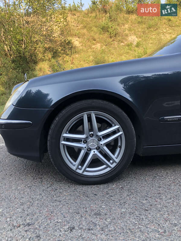 Седан Mercedes-Benz E-Class 2006 в Самборе