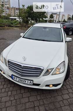 Универсал Mercedes-Benz E-Class 2011 в Ивано-Франковске