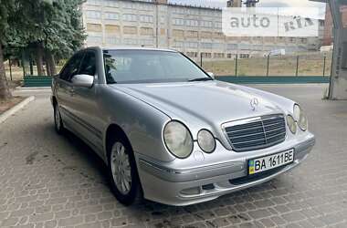 Седан Mercedes-Benz E-Class 2000 в Кропивницькому