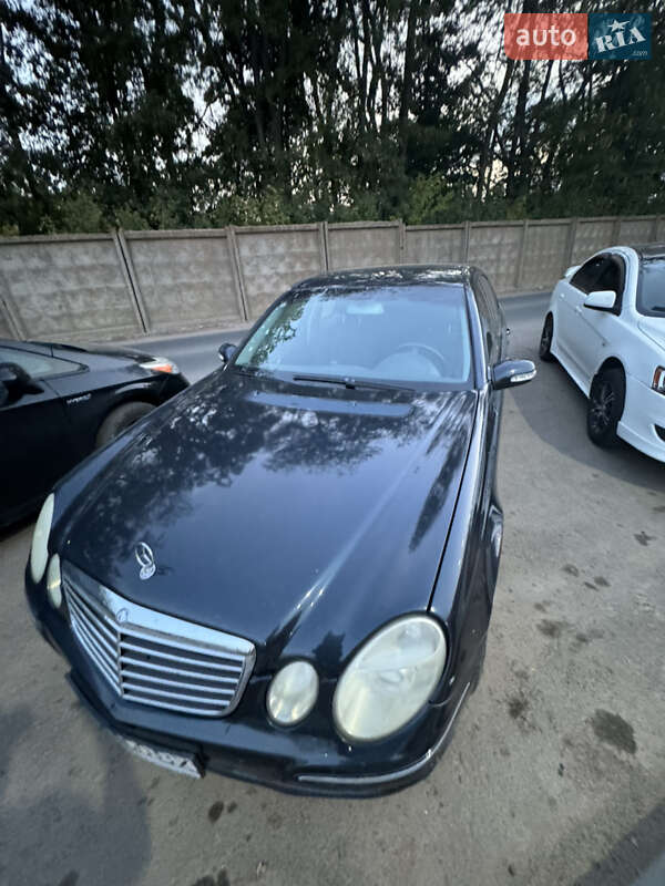 Седан Mercedes-Benz E-Class 2003 в Одессе