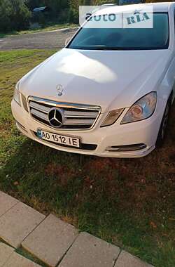 Седан Mercedes-Benz E-Class 2012 в Иршаве