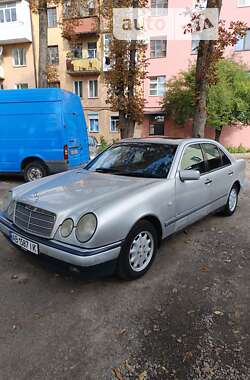 Седан Mercedes-Benz E-Class 1997 в Виннице