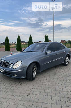 Седан Mercedes-Benz E-Class 2003 в Ровно