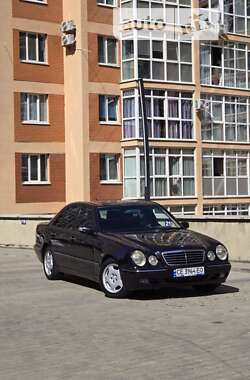 Седан Mercedes-Benz E-Class 1999 в Черновцах