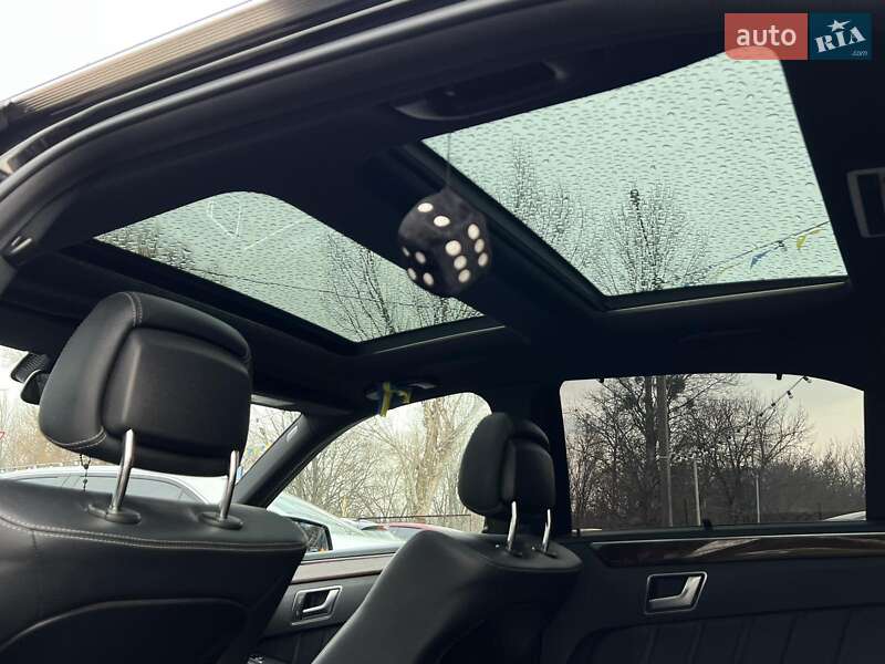 Седан Mercedes-Benz E-Class 2013 в Львові