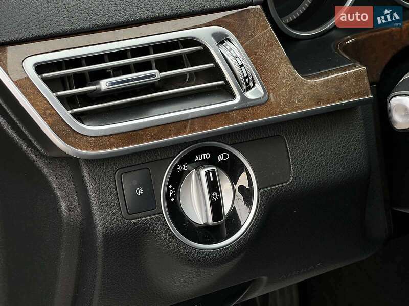 Седан Mercedes-Benz E-Class 2013 в Львові
