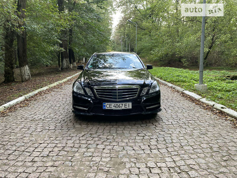 Седан Mercedes-Benz E-Class 2012 в Чернівцях