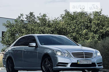 Седан Mercedes-Benz E-Class 2013 в Одесі