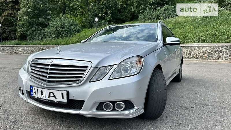 Универсал Mercedes-Benz E-Class 2011 в Киеве