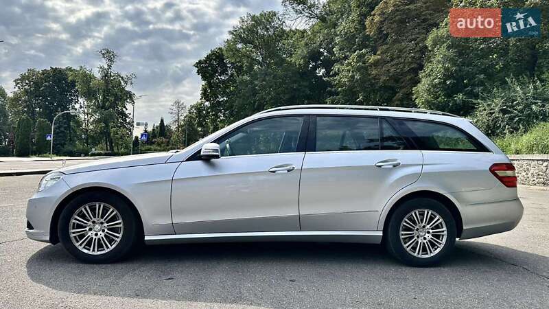 Универсал Mercedes-Benz E-Class 2011 в Киеве