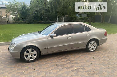 Седан Mercedes-Benz E-Class 2004 в Києві