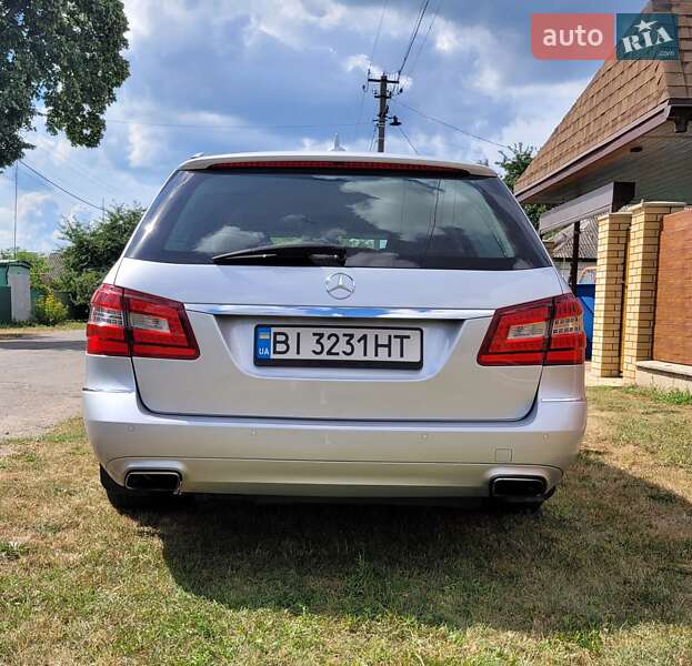Універсал Mercedes-Benz E-Class 2012 в Кременчуці