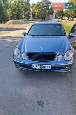 Седан Mercedes-Benz E-Class 2003 в 