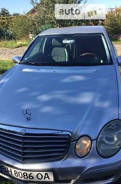 Седан Mercedes-Benz E-Class 2002 в Подольске