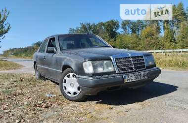 Седан Mercedes-Benz E-Class 1993 в Житомирі