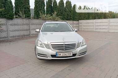 Универсал Mercedes-Benz E-Class 2011 в Ровно