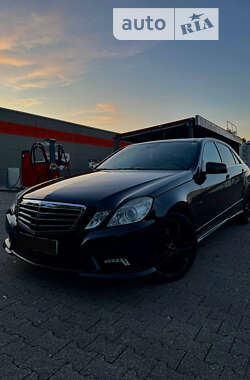 Седан Mercedes-Benz E-Class 2009 в Луцьку