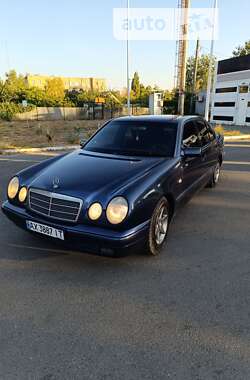 Седан Mercedes-Benz E-Class 1998 в Харкові