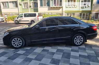 Седан Mercedes-Benz E-Class 2010 в Києві