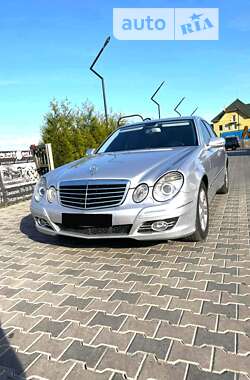 Седан Mercedes-Benz E-Class 2006 в Иршаве