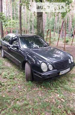 Седан Mercedes-Benz E-Class 2000 в Дружковке