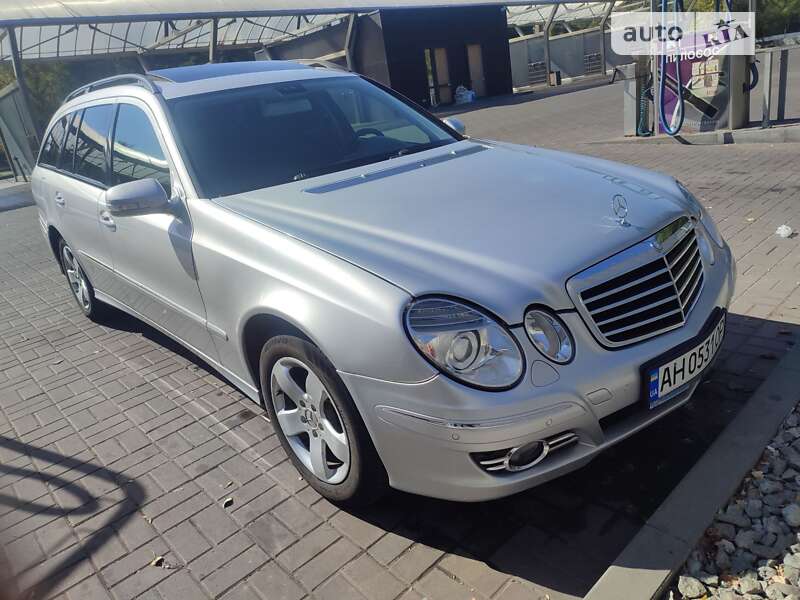 Mercedes-Benz E-Class 2009