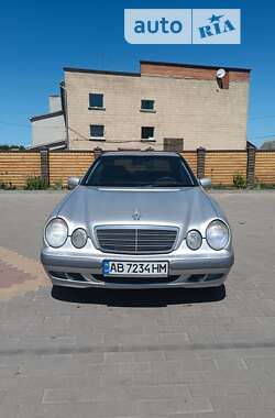 Седан Mercedes-Benz E-Class 2001 в Вінниці