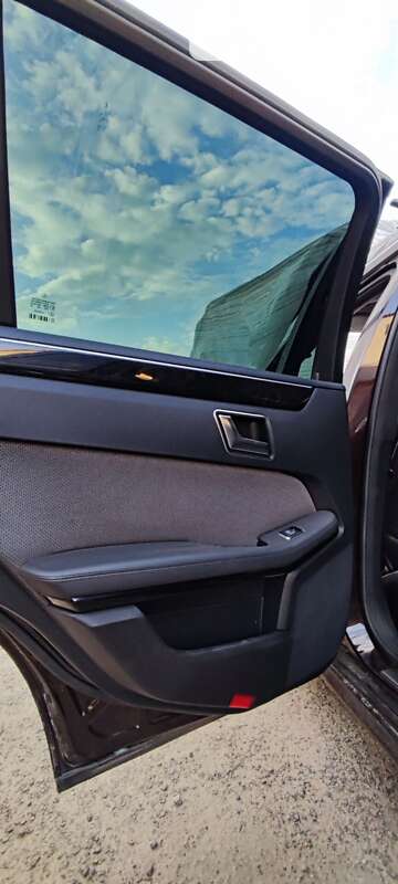 Универсал Mercedes-Benz E-Class 2011 в Луцке фото 12 Универсал Mercedes-Benz E-Class 2011 в Луцке