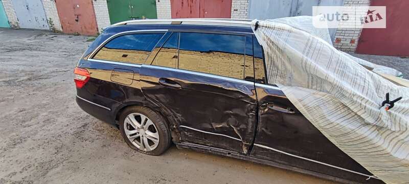 Универсал Mercedes-Benz E-Class 2011 в Луцке фото 16 Универсал Mercedes-Benz E-Class 2011 в Луцке