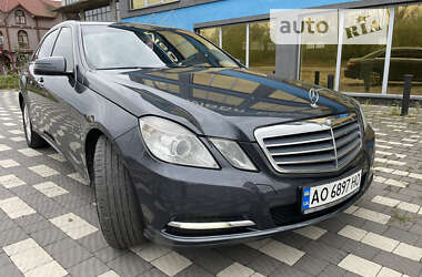 Седан Mercedes-Benz E-Class 2012 в Тячеві